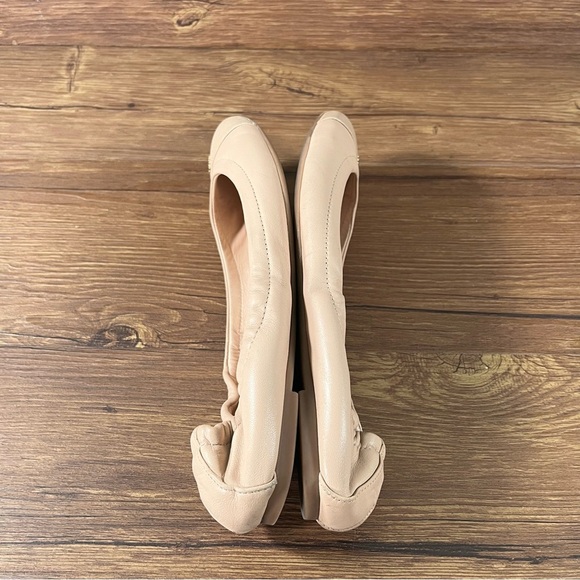 Tory Burch Cap Toe Leather Slip-On Flats Women’s Size 7 Shoes - Picture 6 of 8